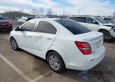 2017 Chevrolet Sonic Ls Auto z USA, uszkodzony, nr VIN 1G1JB5SH1H4163722
